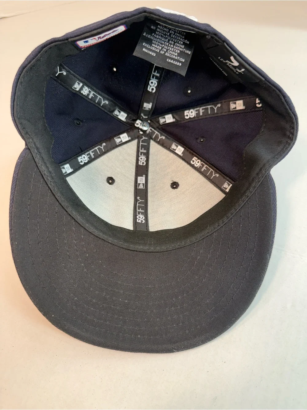 New York Yankee White Logo